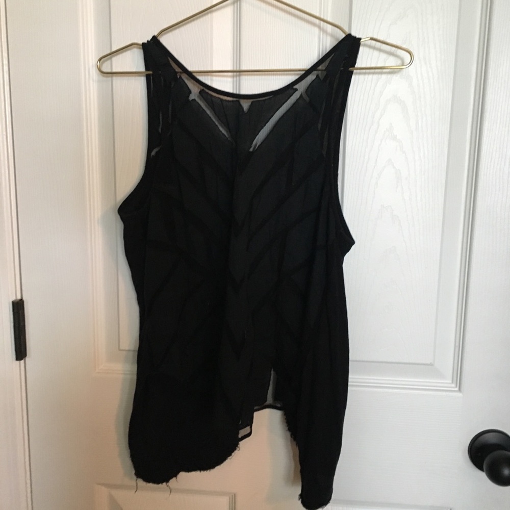 Tank - Picture 2 of 5